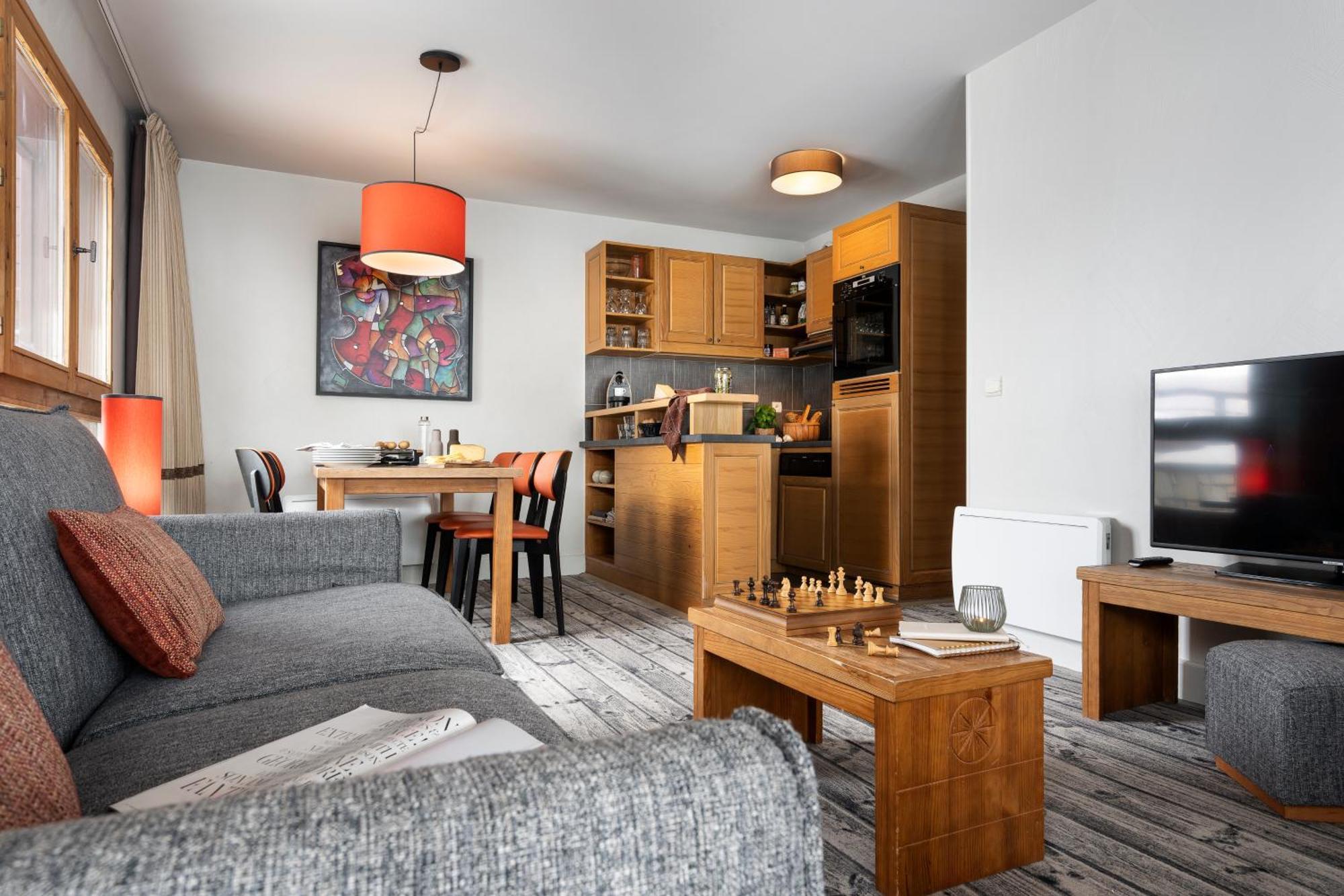 Two-Bedroom Apartment Balcony,1584409738:JPEG